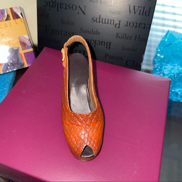 Just The Right Shoe by Raine In Scale - Picture 5 of 9